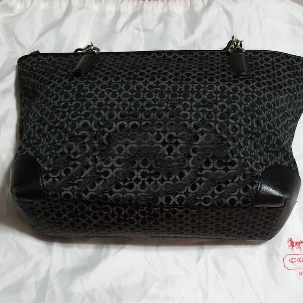 Coach Bag - Picture 2 of 8